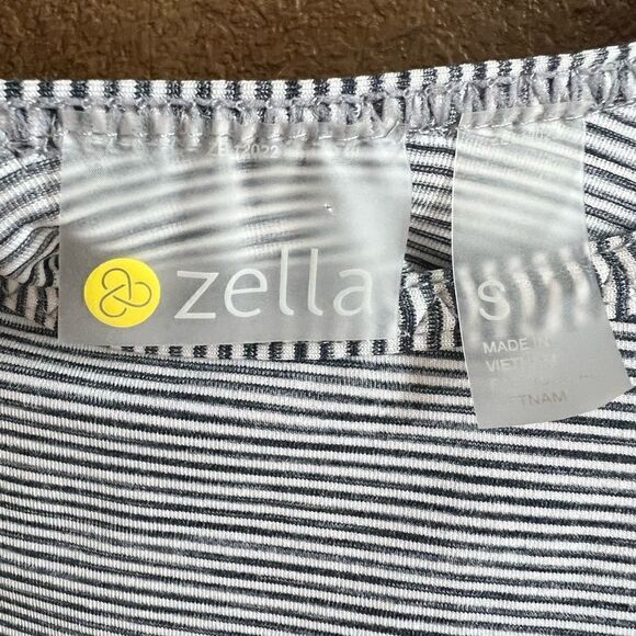 Zella Yoga Activewear Top  - Picture 7 of 7